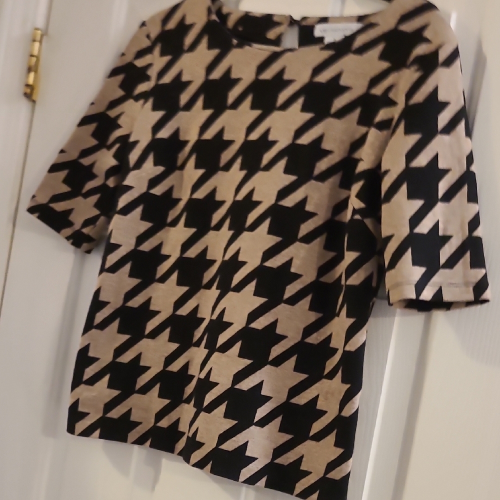 Liz Claiborne Black and Tan Houndstooth Women's Top - Picture 4 of 7